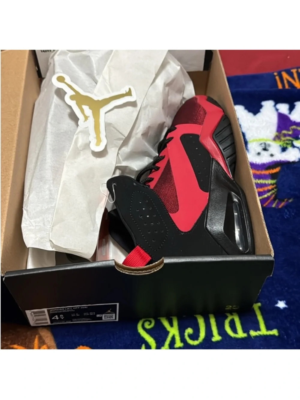 Jordan bold red